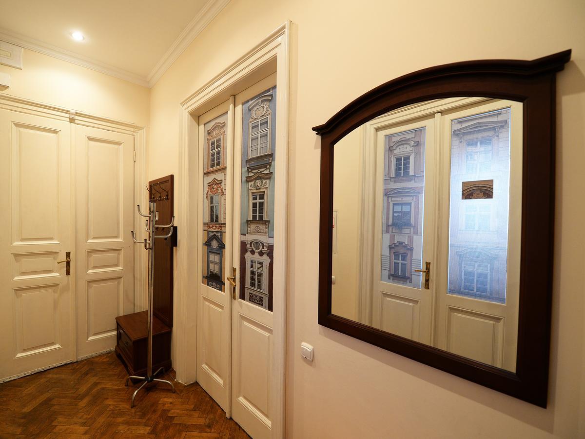 The Historical Family Nest In City Centre Lviv Eksteriør bilde