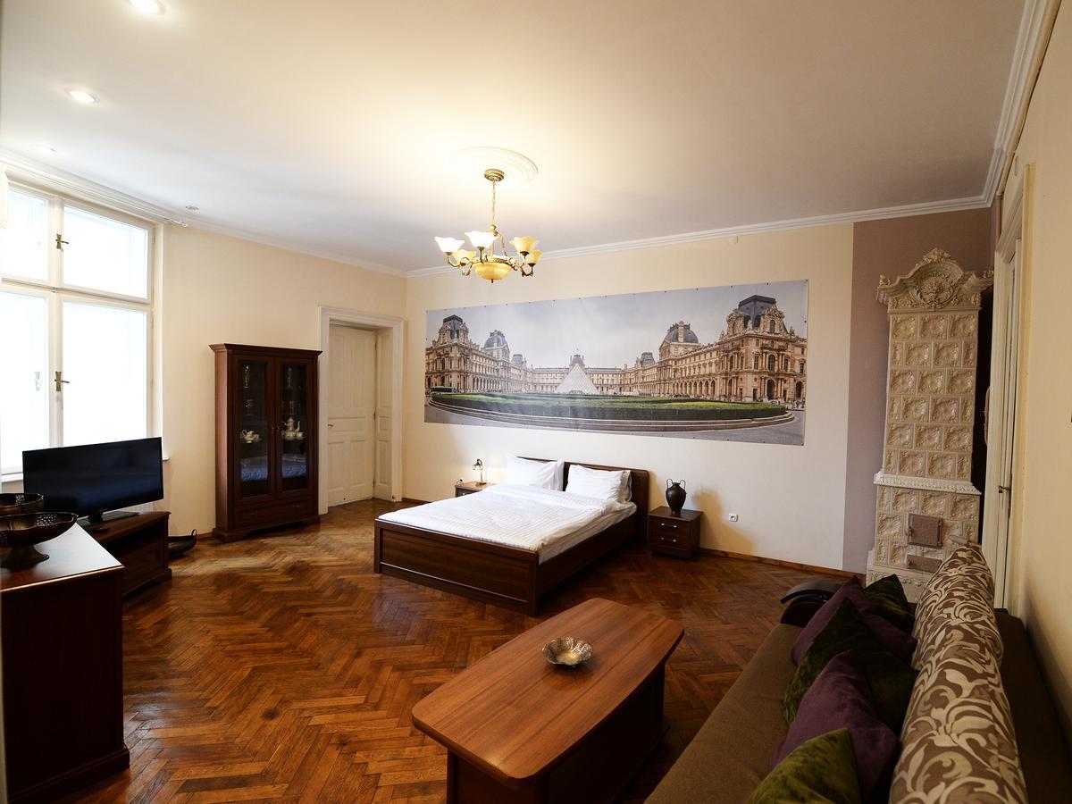 The Historical Family Nest In City Centre Lviv Eksteriør bilde